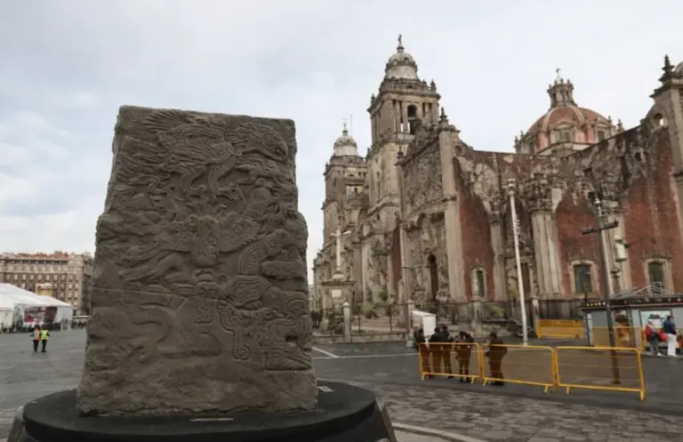 Memorial de fundación 700 años